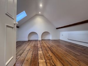 Photo 10- click for photo gallery